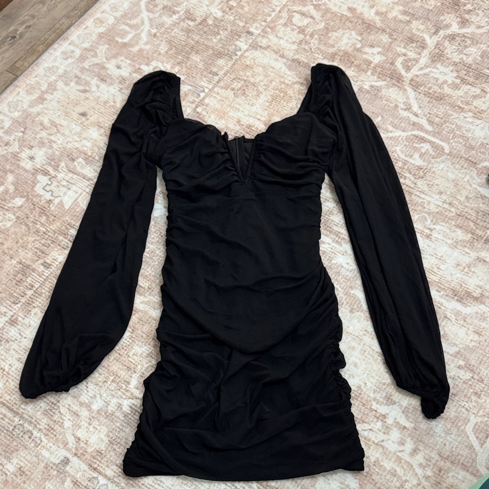 Elegant Black Long Sleeve Dress